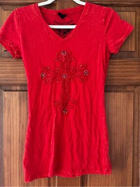 Cowgirl Legend Shirt Women’s Small Bleach Orange Bling Cross Western V Neck Tee